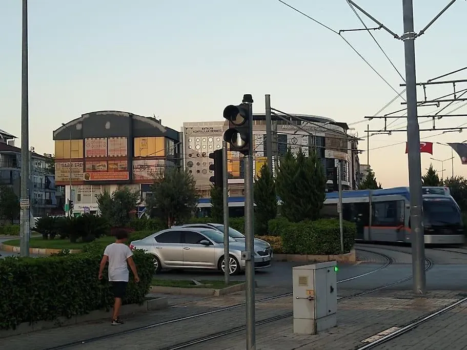 Kpz Apartments Flats - Cheap Staying Sleeping Place Antalya